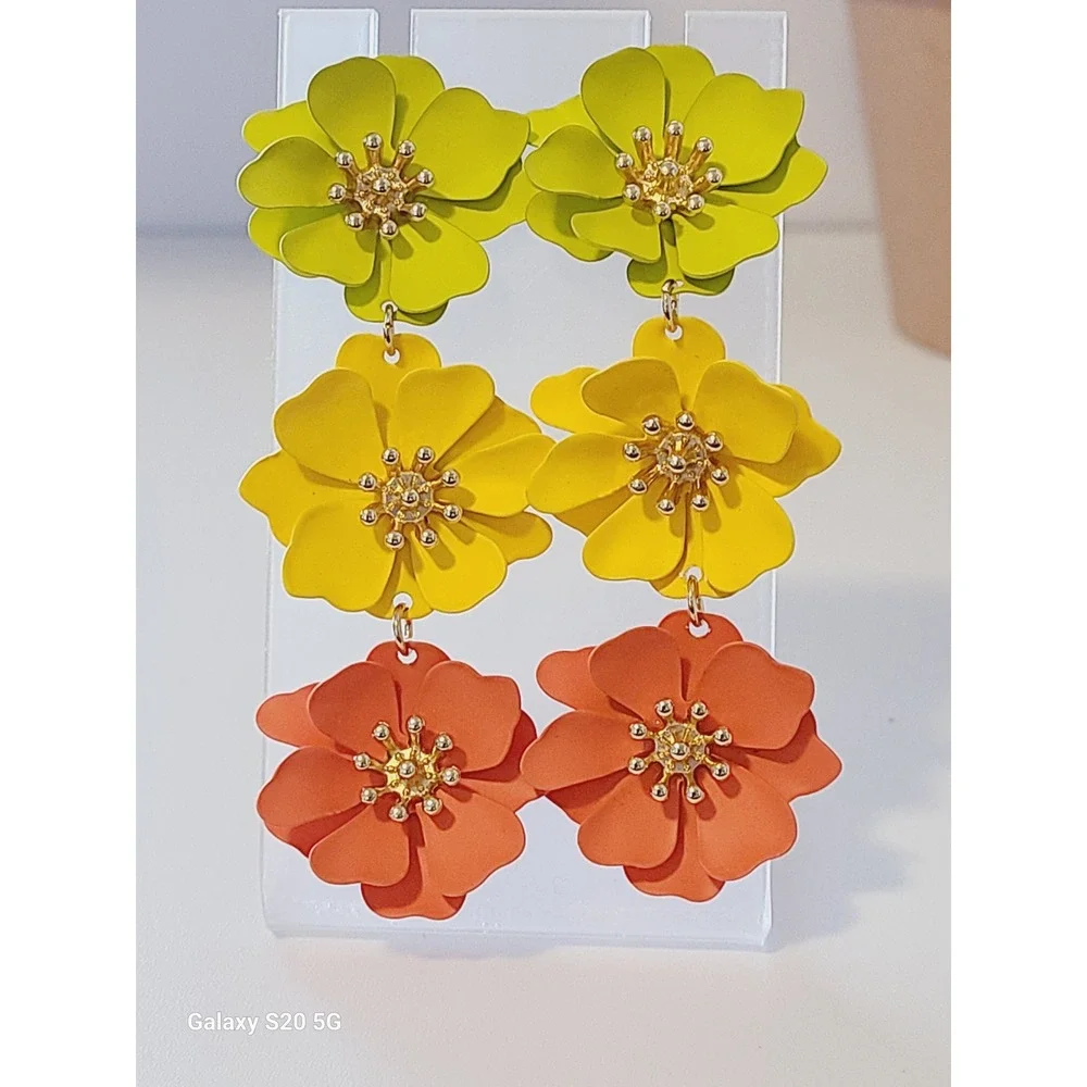 Source Unknown vibrant floral